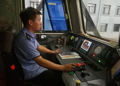 石家莊鐵路學?；疖囁緳C就業(yè)學生