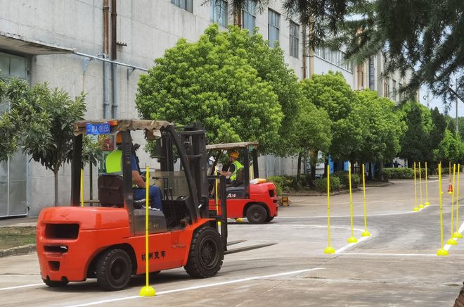 下載.jpg 下載.jpg