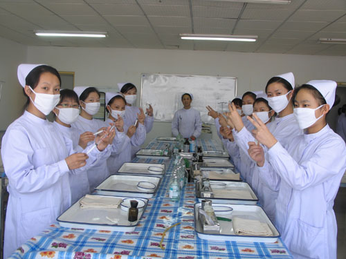 學(xué)習(xí)基礎(chǔ)差能到河北同仁醫(yī)學(xué)中專學(xué)校學(xué)醫(yī)嗎？