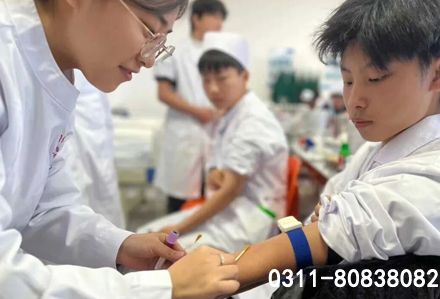 河北同仁醫(yī)學中等專業(yè)學校地址在哪？